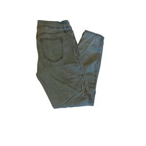 Pistola women’s skinny moto jeans. Size29.